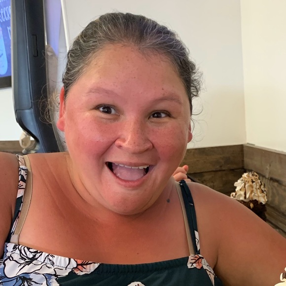 Meet your Posher, Diana - Picture 2 of 4